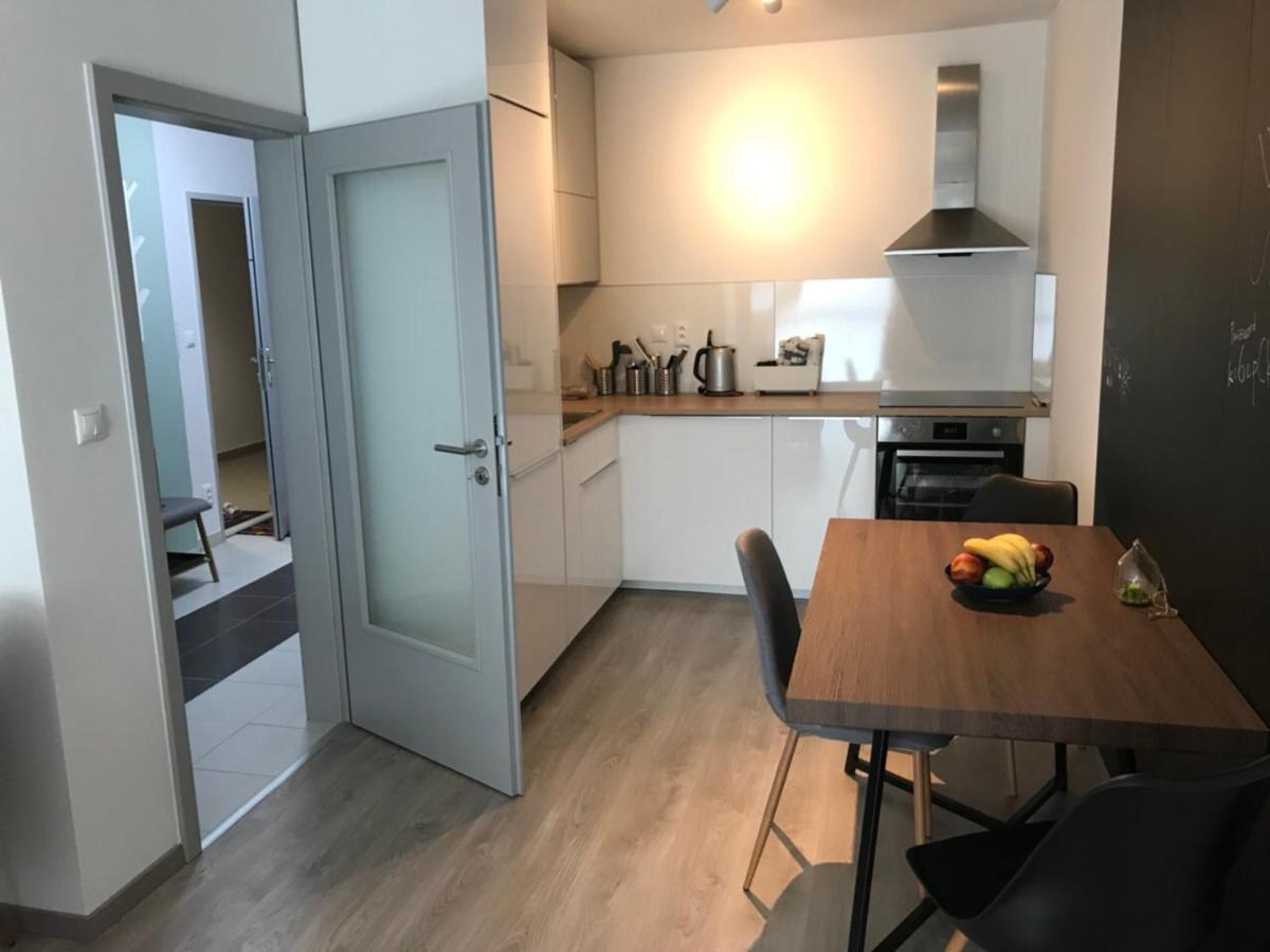Samorin Modern Apartmens Private Parking - Air Conditioning المظهر الخارجي الصورة