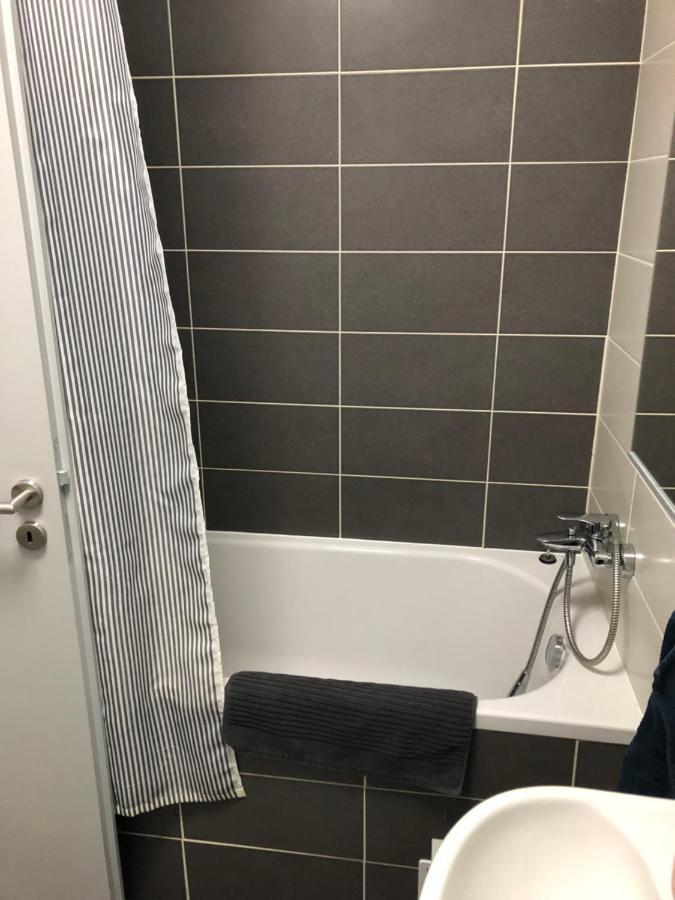 Samorin Modern Apartmens Private Parking - Air Conditioning المظهر الخارجي الصورة